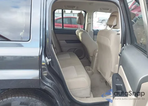 2014 Jeep Patriot Sport z USA, uszkodzony, nr VIN 1C4NJPBA4ED864325